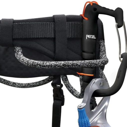 Petzl Aquila climbing harness* Adjustable Leg Loops