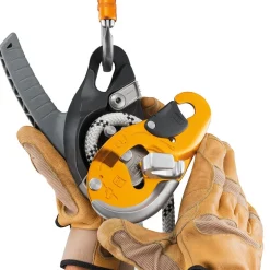 Petzl I'D Evac self-braking descender with anti-panic function for lowering from an anchor* Descenders
